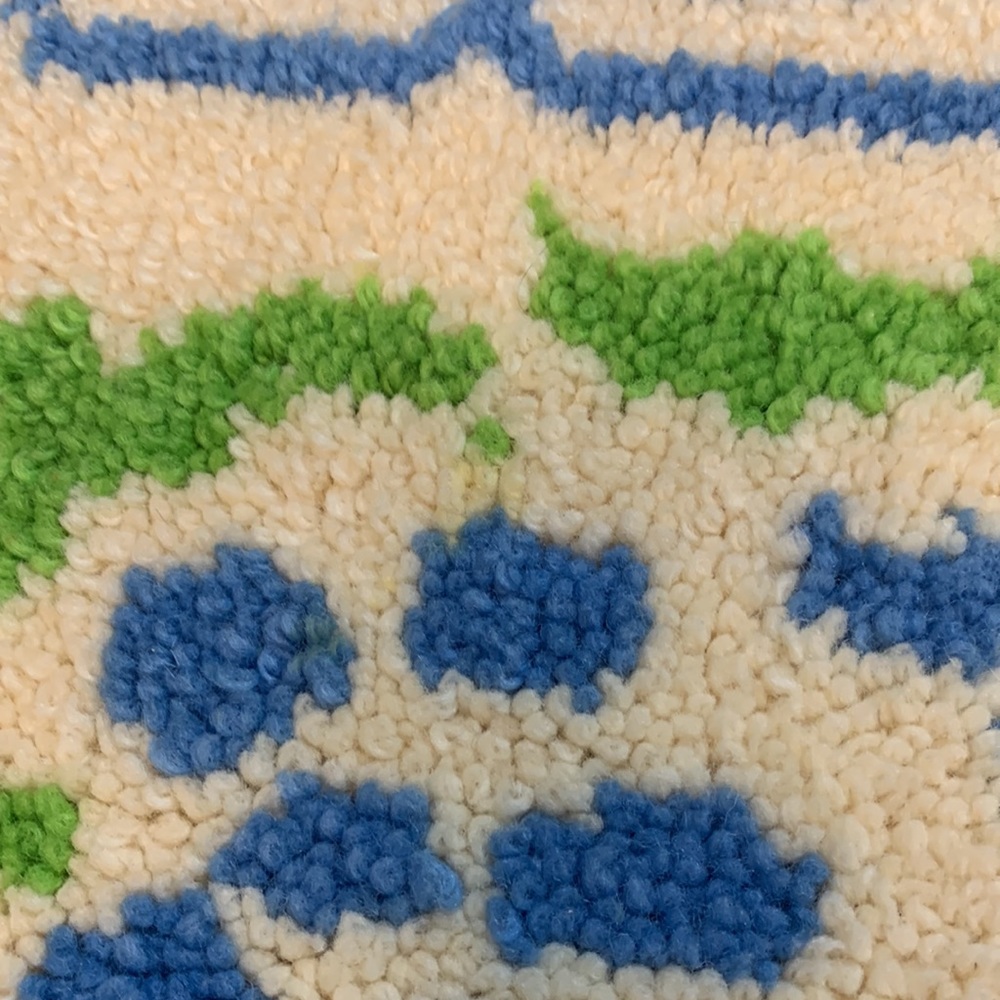Vintage Cream, Blue & Green Latchhook Rug - Picture 5 of 5